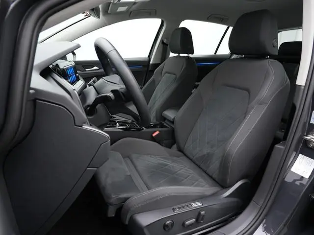 Volkswagen Golf 1.5 eTSI 130 pk DSG Style | Geheugen-/massagestoel | Adaptive Cruise | Parkeersensor...