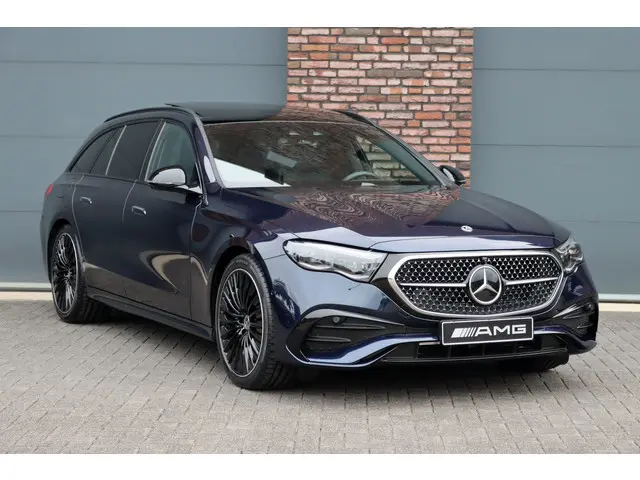 Mercedes-Benz E-klasse Estate 220 d 4MATIC AMG Line | Hyperscreen | Distronic+ | Panoramadak | Trekhaak | Burmester | Stoelventilatie | Verwarmd Stuurwiel | HUD | Memory | Digital Light |