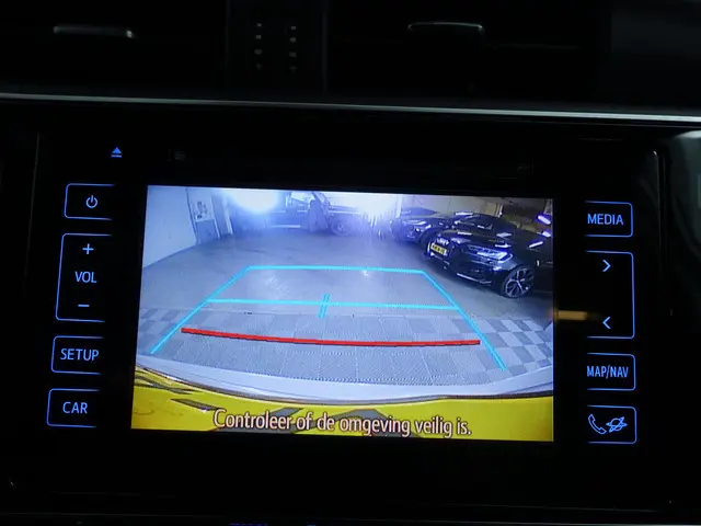 Toyota Auris Touring Sports 1.8 Hybrid Dynamic Aut- Camera, Navigatie, Comfort Interieur, Lane Assis...