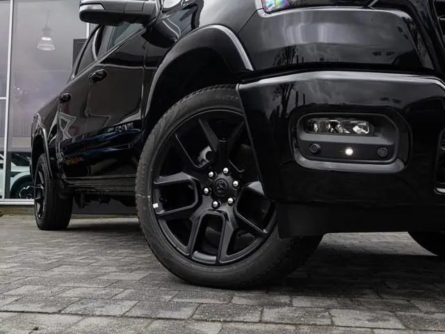 Dodge Ram 1500 3.0 Crew Cab Laramie Premium | LPG | Luchtvering | Head Up | 360 Camera | Pass scherm...