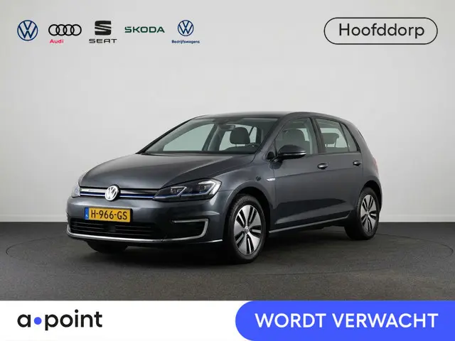 Volkswagen e-Golf E-DITION 136 pk | SOH 94%| Navigatie | Parkeersensoren | Adaptieve cruise control...