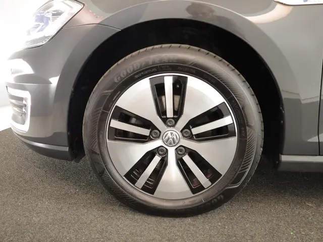 Volkswagen e-Golf