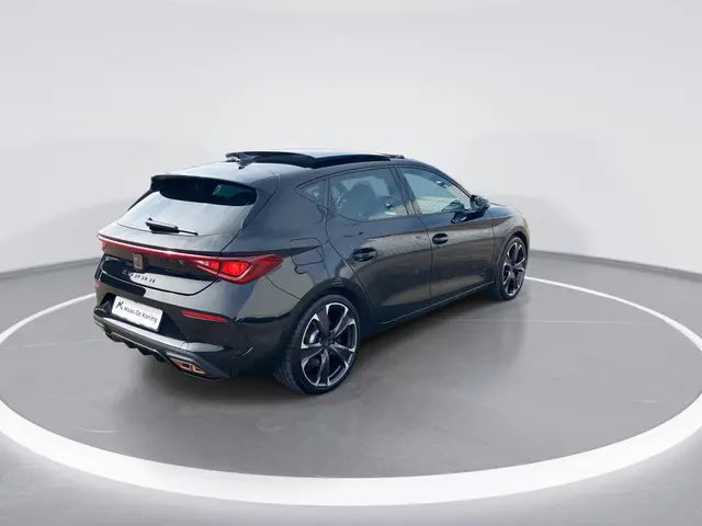 CUPRA Leon 1.4e-Hybrid/245PK DSG VZ · Panoramadak · Elektrische stoelverstelling · Leer · Navigatie...