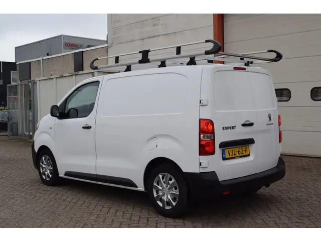 Peugeot Expert COMPACT 2.0 BlueHDI Premium AUTOMAAT CARPLAY CAMERA TREKHAAK