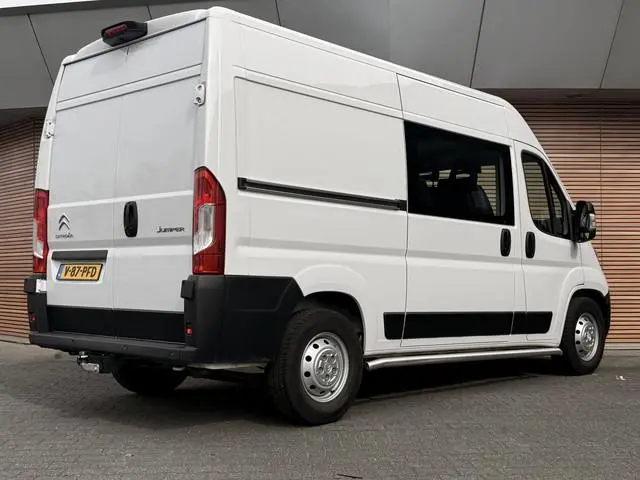 Citroën Jumper 35 2.2 BlueHDi 140 L2H2 Club DC Betimmering / 6p / Navi / Camera / Trekhaak / Carplay