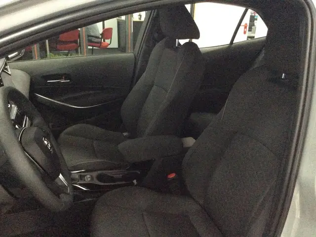 TOYOTA Corolla Hatchback1.8 Hybrid 122pk CVT Active * Apple Carplay * Direct leverbaar!