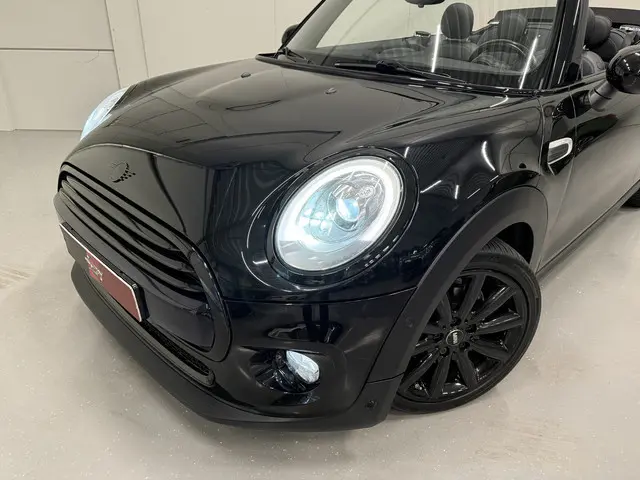 MINI Cooper Cabrio
