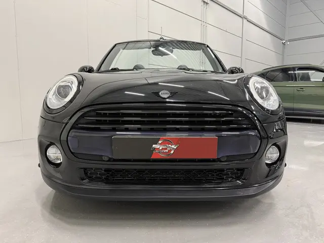 MINI Cabrio 1.5 Cooper Chili Aut. BLACK ALL BLACK LED/LEER MINI YOURS/NAVI-PRO/SFEER/KEYLESS/BLACK-P...