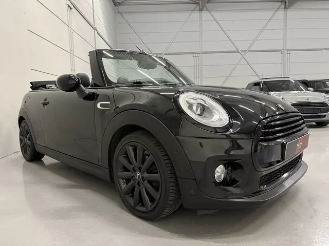 MINI Cooper Cabrio