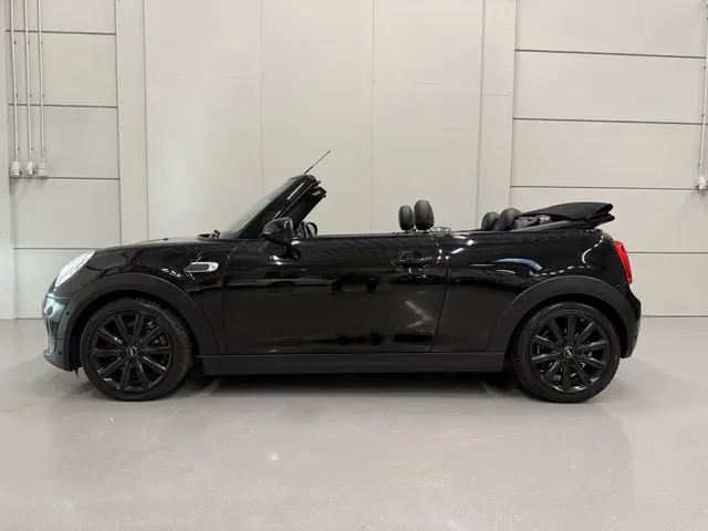 MINI Cooper Cabrio