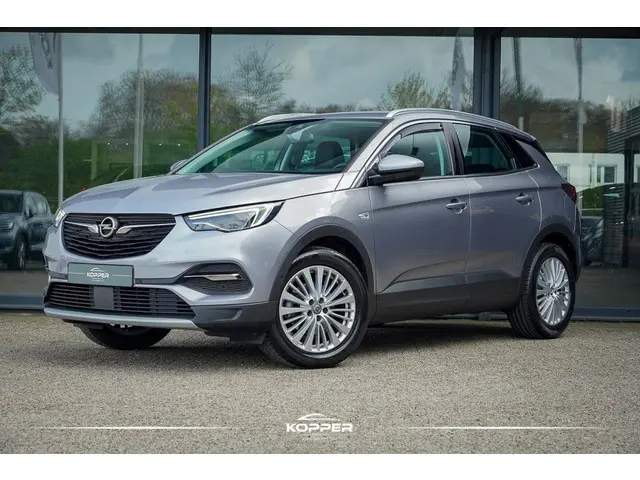 Opel Grandland X 1.2 Turbo Innovation Aut / Trekhaak / Carplay / Navi