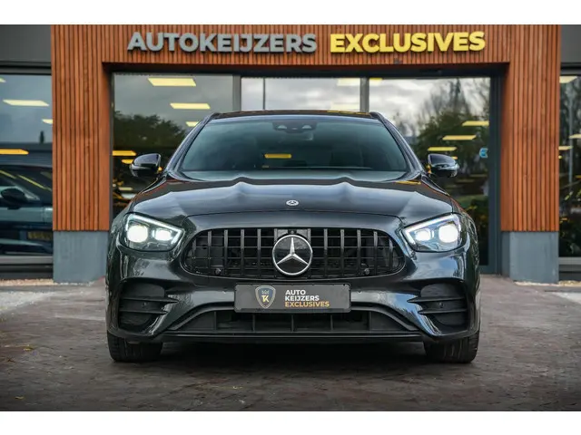 Mercedes-Benz E-klasse E300 de Panodak Burmester 360 Camera HUD Trekhaak Keyless