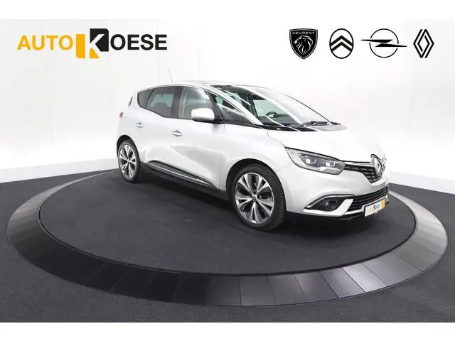 Renault Scénic TCe 130 Intens | Trekhaak | Camera | Panoramadak | Navigatie