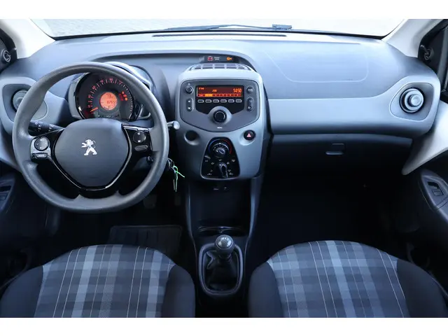 Peugeot 108 1.0 e-VTi Active 1e Eigenaar | Volledig Onderh | NAP | BTW | Airco | Bluetooth | LED | E...