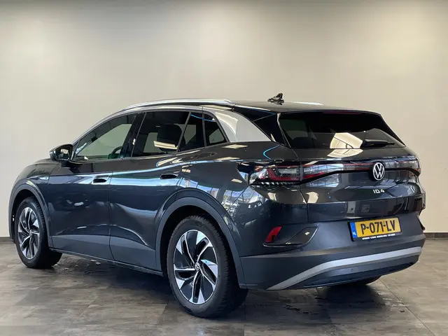 Volkswagen ID.4 First 77 kWh SOH 88% Full-led Stoelverwarming ACC ! 2e Paasdag geopend van 12.00 tot...