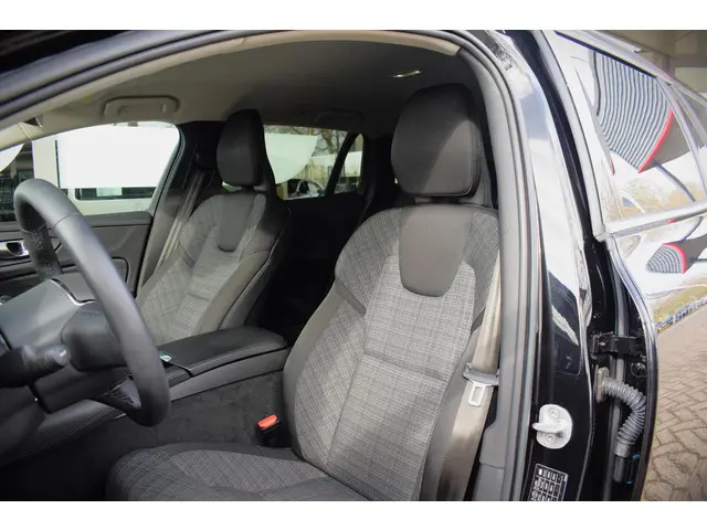 Volvo V60 T6 PHEV Core Bright LONG RANGE AWD|ACC|CAM|CARPLAY