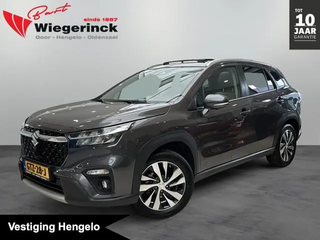 Suzuki S-Cross 1.5 Hybrid Style [ PANORAMADAK I 360 CAMERA I NAVI I AUTOMAAT ]