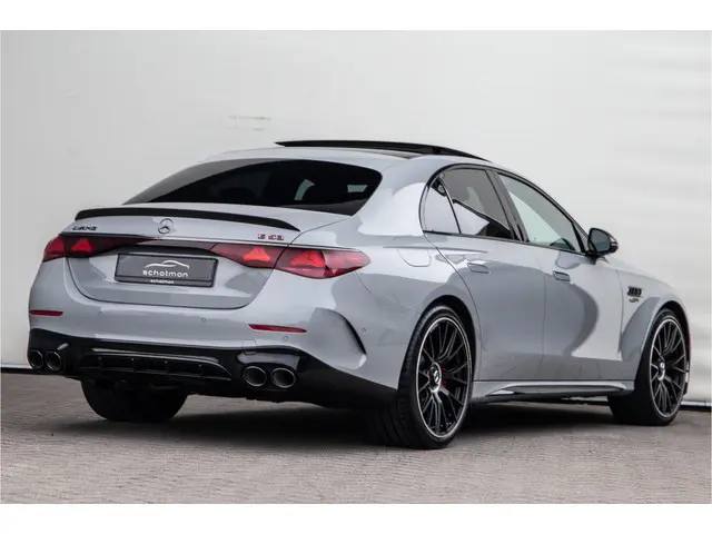 Mercedes-Benz E-klasse AMG 53 4MATIC+ Premium +, Manufaktur Alpin Grey, Hyperscreen, Carbon, Performance Seats,