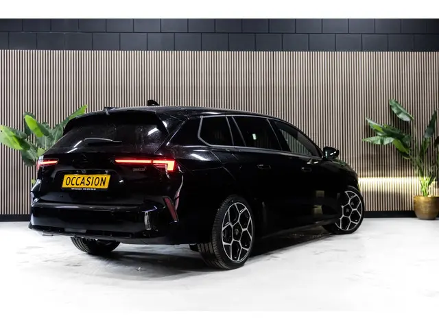 Opel Astra Sports Tourer 1.6 T PHEV Ultimate | Pano | Leder | Memory | 360 Cam |