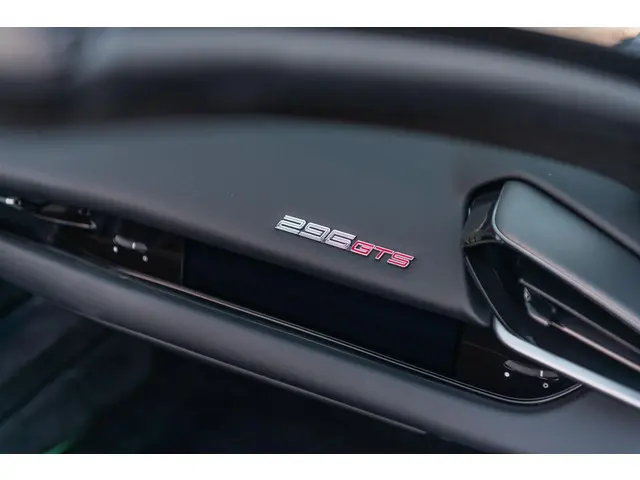 Ferrari 296