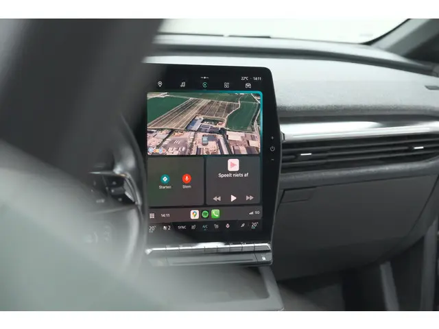 Renault Megane E-Tech EV40 Boost Charge Techno | Pack Winter | Camera | Apple Carplay