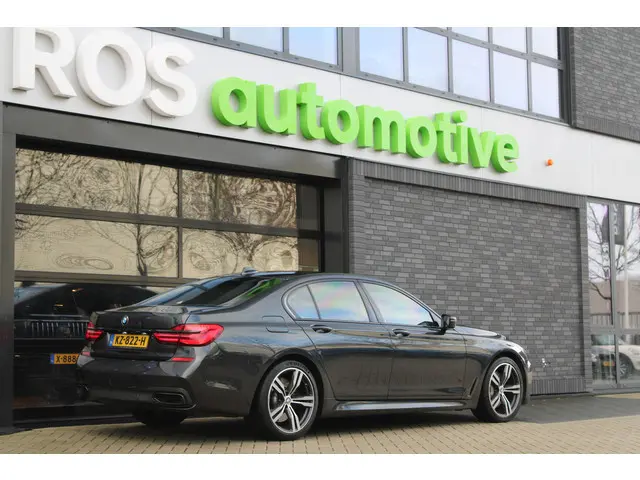 BMW 7-serie 750i xDrive High Executive NIEUWSTAAT! | FULL PPF | NAP | B&W | 4WIELSTUURING | DEALER O...