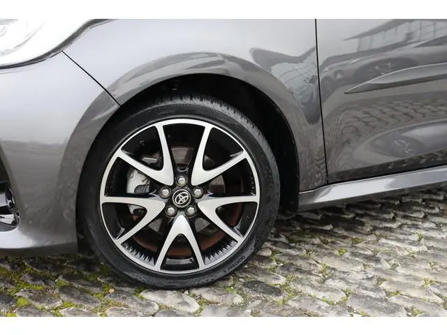 Toyota Yaris 1.5 Hybrid Executive, JBL, Panodak, Apple Carplay / Android auto, Parkeersensoren, Adap...