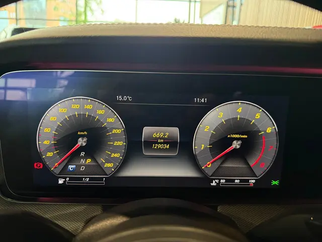 Mercedes-Benz E-Klasse