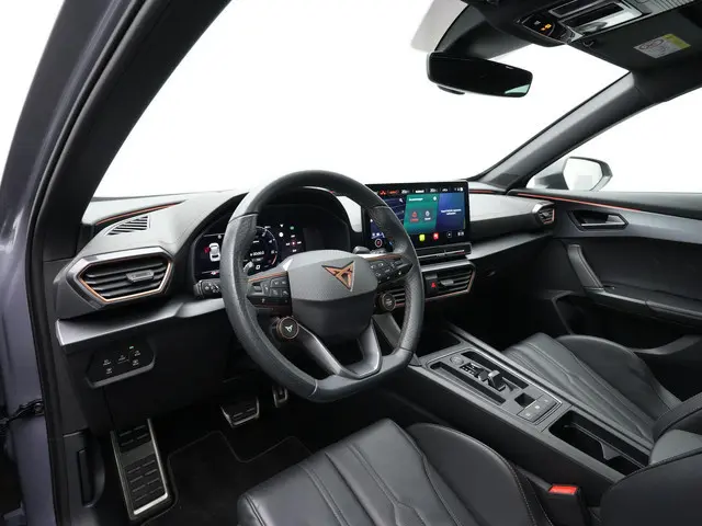 CUPRA Formentor 1.4 e-Hybrid 245 pk VZ | Sabelt kuipstoelen | Panoramadak | Adaptief onderstel | 360...