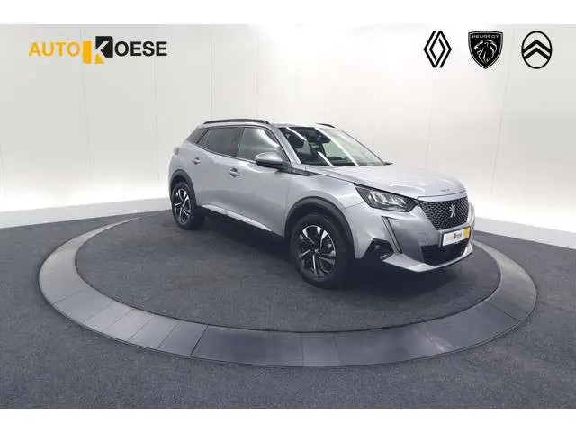 Peugeot e-2008 EV Allure 50 kWh | SOH=96.7 % | 3 Fase Laadfunctie | Camera | Navigatie | Parkeersensoren | Apple Carplay