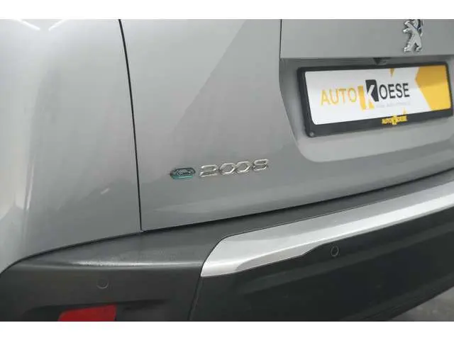 Peugeot e-2008