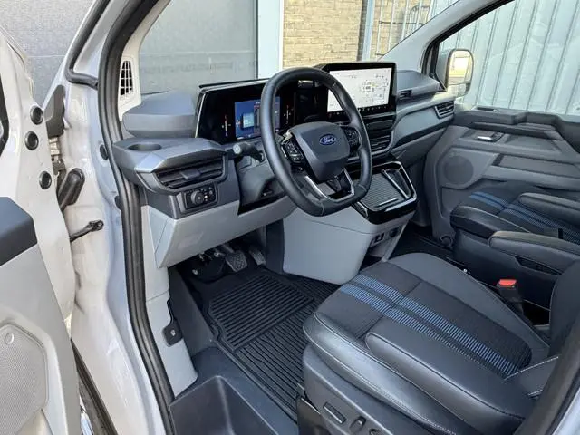 Ford E-Transit Cust. 320 L2H1 Sport 218PK 65 kWh CarPlay/stoelverwarming/navi/camera