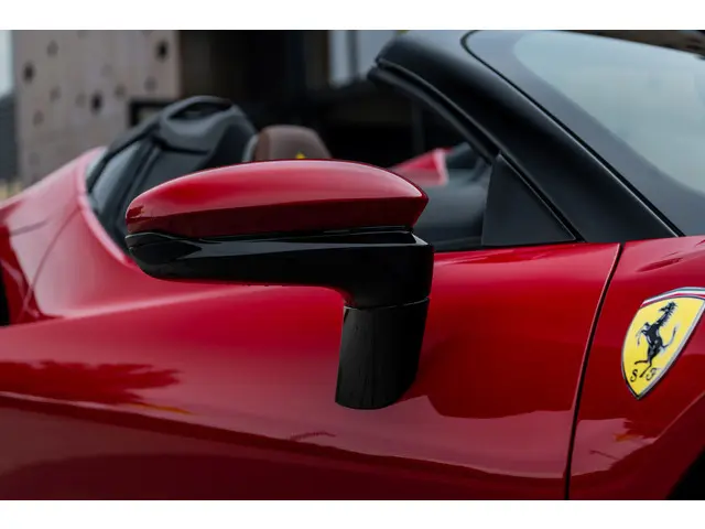 Ferrari SF90 Spider