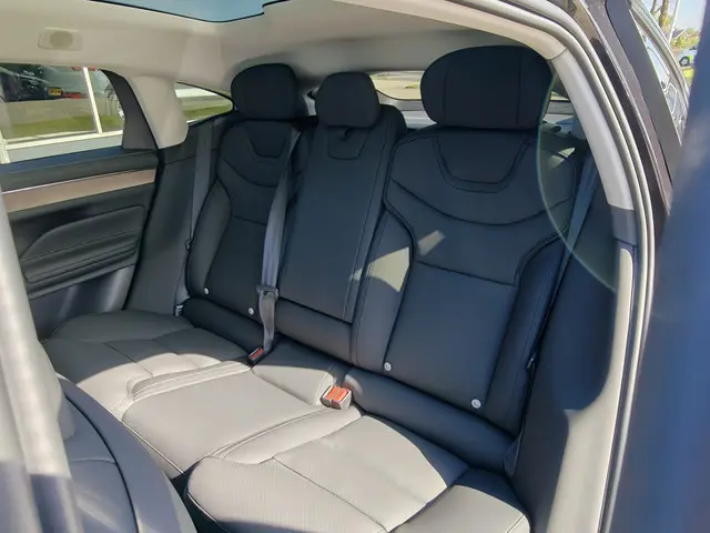 Volvo ES90