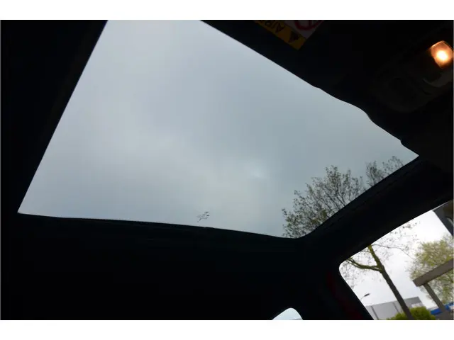 Fiat 500 Abarth Turismo 42 kWh Pano, 18" Alu