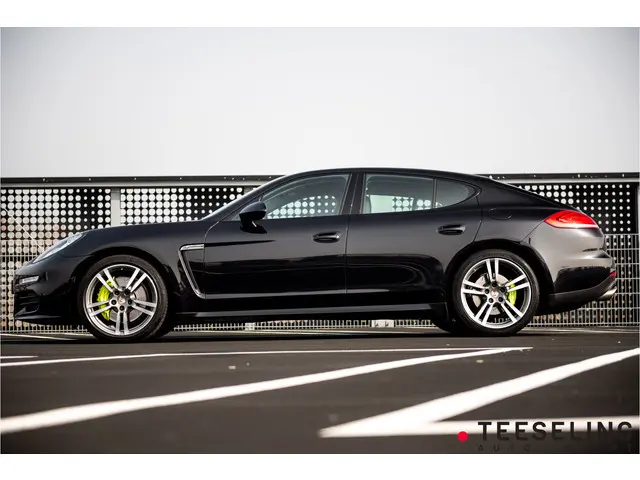 Porsche Panamera 3.0 S E-Hybrid | Bose | Facelift