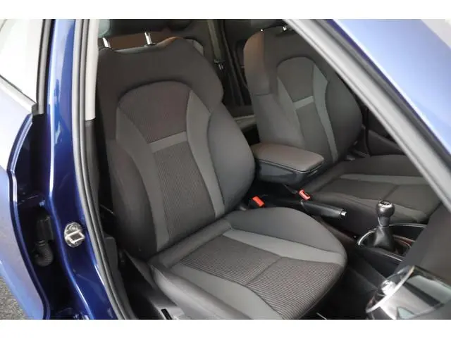 Audi A1 Sportback 1.0 TFSI 95pk S-Line Sport Pro Line Airco Navigatie 5drs.