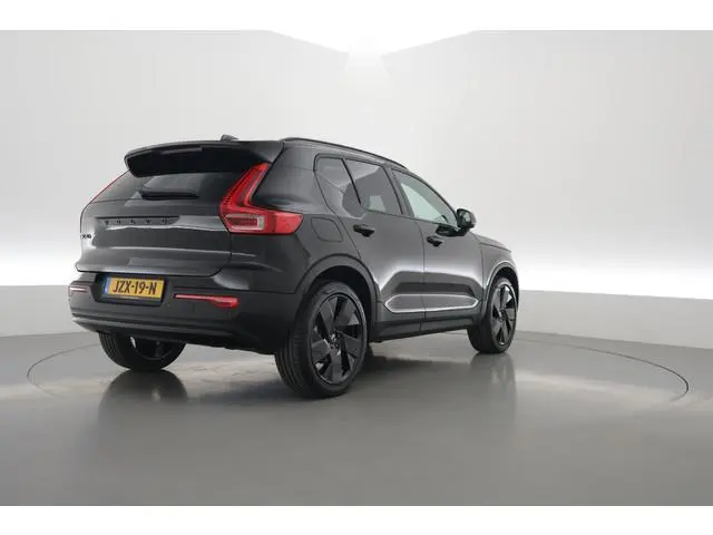 Volvo XC40 2.0 B3 Ultra Black Edition | Rijklaar! | S/K-Dak | Harman/Kardon | Bliss | Stuur-stoel+Vo...