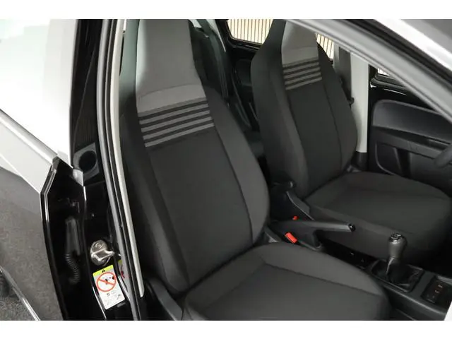 Volkswagen Up! 1.0 BMT 60pk move up! Airco DAB
