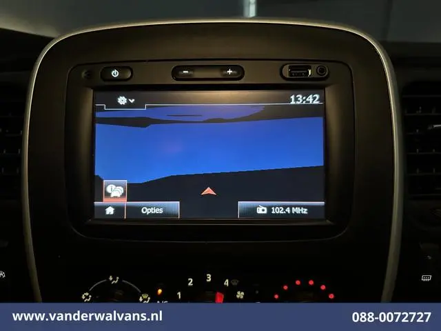 Renault Trafic 1.6 dCi L1H1 Euro6 Airco | Navigatie | Cruisecontrol | Trekhaak | Parkeersensoren Bij...