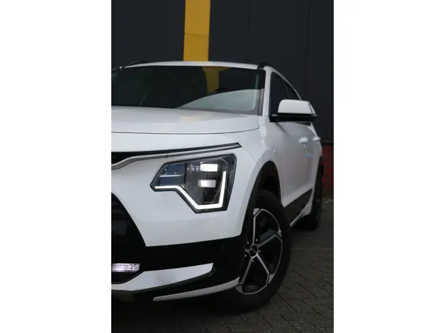 Kia Niro 1.6 GDi Hybrid DynamicPlusLine Open dak | Adapt. CruiseControl | Camera | Leder | incl BTW