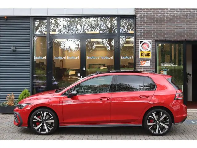 Volkswagen Golf 1.5 eHybrid 272pk GTE Black Style Pano/IQ.Light/360camera/Head-up/DCC/Keyless/Dodeho...