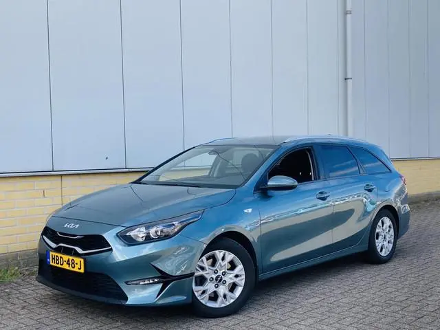 Kia Ceed Sportswagon 1.5T Mild Hybrid 160 pk automaat Dynamic Line Afneembare Trekhaak - Apple Carpl...