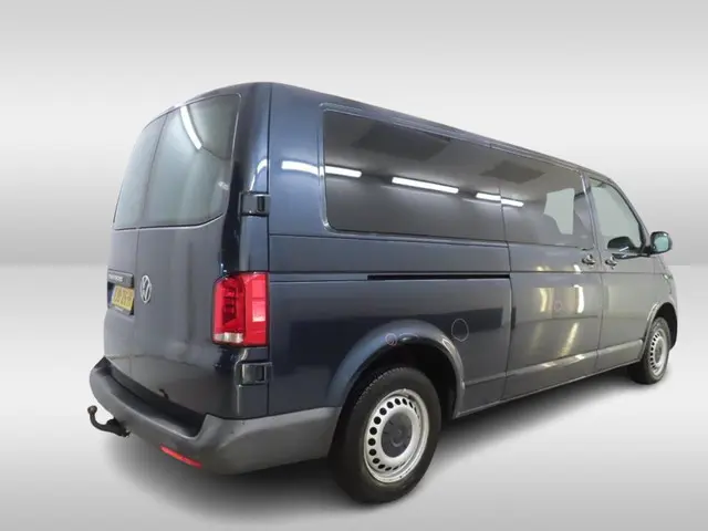 Volkswagen Transporter 2.0 TDI L2 H1 DC 