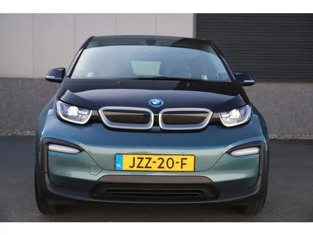 BMW i3 Executive 120Ah 42 kWh*Blue Ridge*/NaviPro/W-pomp/Camera/3-Fase/19"