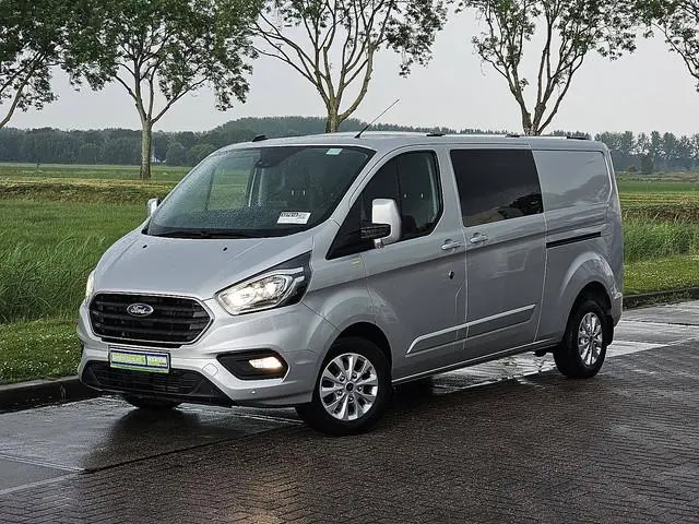 FORD TRANSIT CUSTOM dub.cab limited 170p
