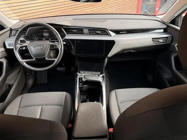 Audi e-tron Sportback 55 quattro edition 95 kWh Navi / Clima / PDC / Luchtvering / SOH 93 %
