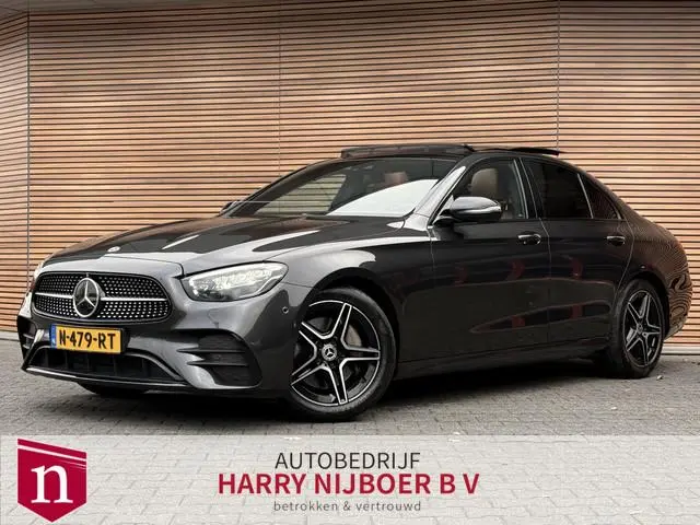 Mercedes-Benz E-klasse 200 Business Solution AMG Panodak / Adapt. Cruise / Burmester / Leer / Navi /...