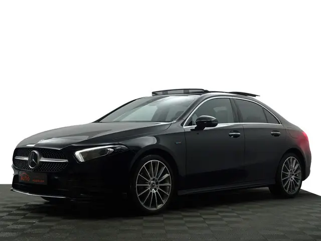 Mercedes-Benz A-klasse 250 e AMG Premium Plus- Burmester Surround, Head Up, 360 Camera, Carplay, And...