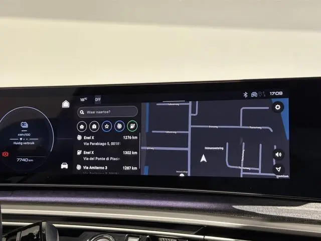 Peugeot e-3008